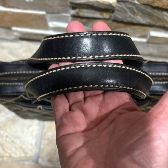 GORGEOUS Authentic CHANEL Black Calfskin Wild Stitch Surpique shoulder bag - Picture 6 of 16